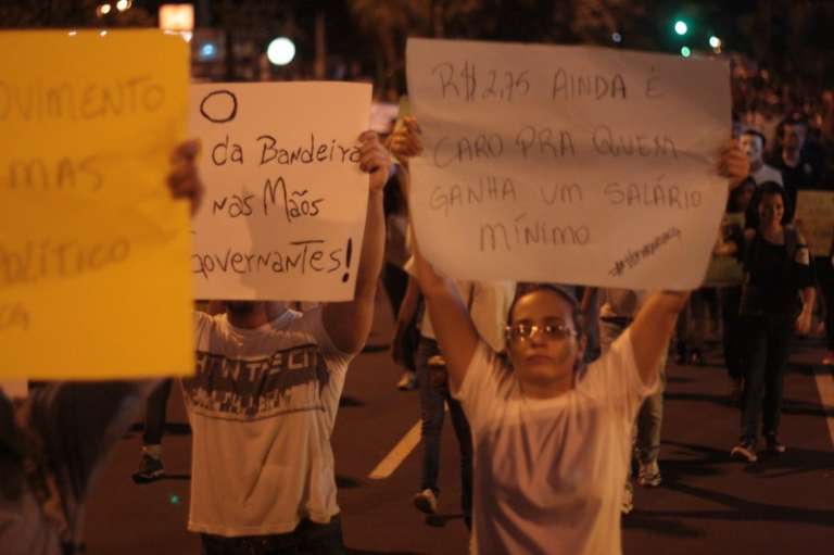 Protesto contra valor da tarifa. (Foto: Marcos Ermínio)