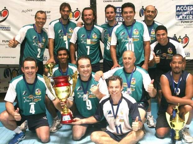 UCDB e Amigos do Voleibol faturam a Copa Cidade de V&ocirc;lei