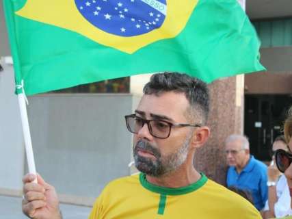 Manifestantes vão para Afonso Pena contra STF e libertação de Lula