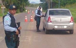 A fiscalização realizada pela PMR (Polícia Militar Rodoviária), foi intensificada em várias rodovias do Estado. (Foto: Divulgação)