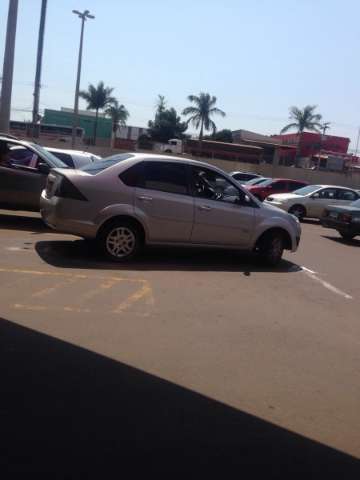 Mais uma &quot;falsa cadeirante&quot; &eacute; flagrada em estacionamento de supermercado