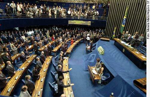  Senadores de MS tomam posse para mandato at&eacute; 2019
