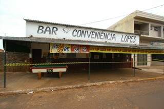 O crime aconteceu no bar da vítima, localizado no Bairro Universitário (Foto: André Bittar)