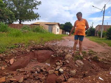 No Noroeste, basta pouca chuva para pessoas ficarem quase ilhadas