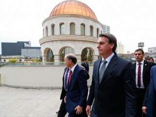 Bolsonaro durante visita ao Templo de Salomão com bispo Edir Macedo (Foto: Alan Santos/PR)