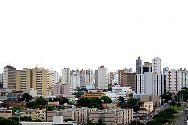 Quarta-feira amanhece com temperatura amena, mas calor deve voltar
