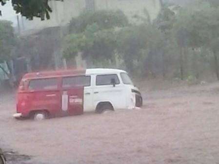 Chuva forte atinge Capital e alagamentos ocorrem pelo 2&ordm; dia