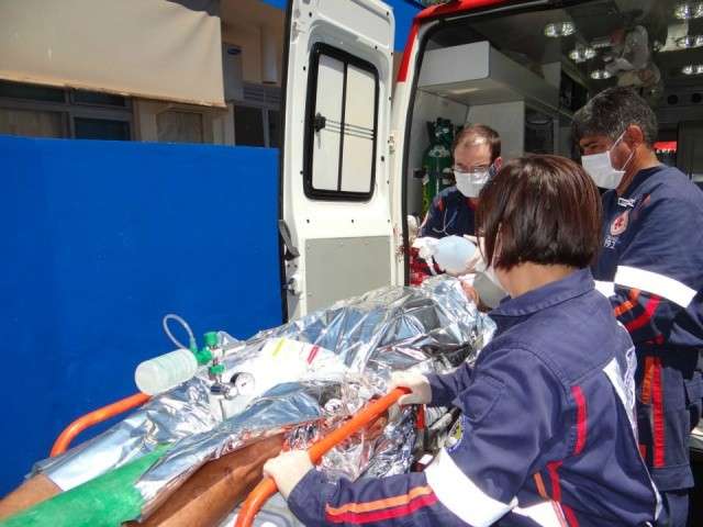 Adolescentes que atearam fogo em usu&aacute;rio de droga v&atilde;o responder em liberdade