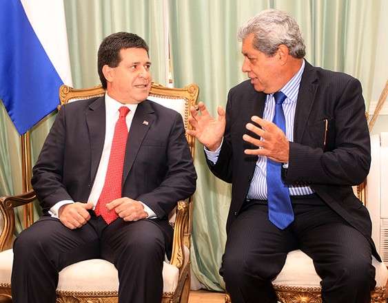 Puccinelli firma comiss&atilde;o conjunta para viabilizar projetos com o Paraguai