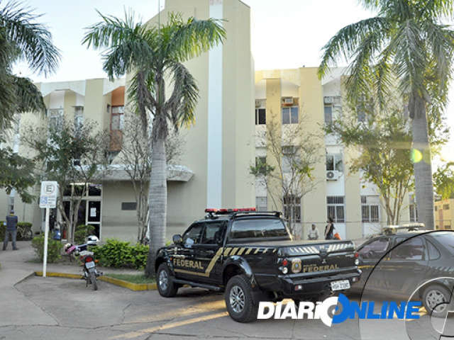 Justi&ccedil;a afasta secret&aacute;rios e diretor de hospital de cargos em Corumb&aacute; 
