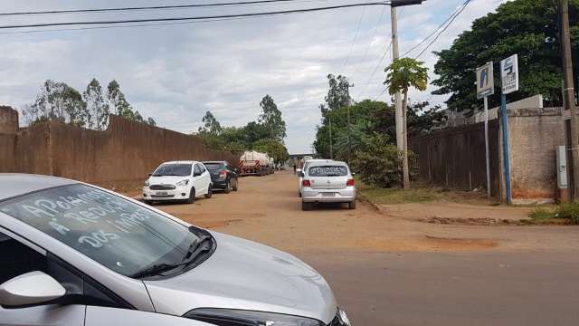 Combust&iacute;veis acabaram em 135 dos 148 postos de Campo Grande