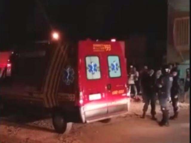 Guarda tinha porte de arma e estava de folga quando atirou em assaltantes