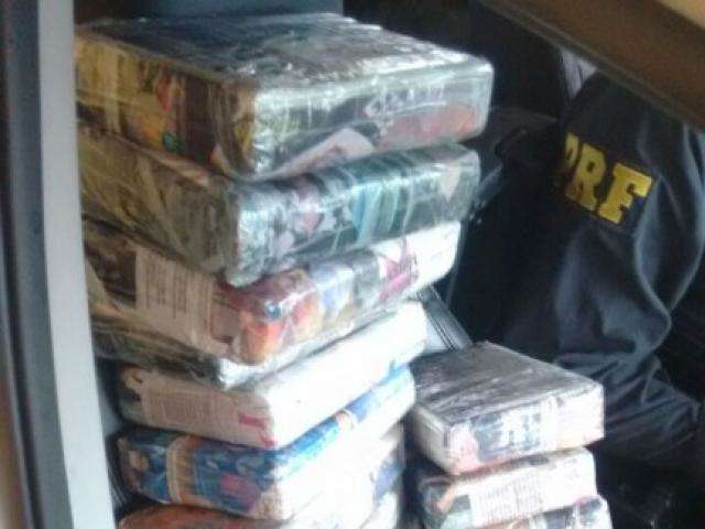 Ex-PM, policial civil &eacute; preso com 45 kg de coca&iacute;na em &Aacute;gua Clara