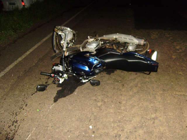  Motociclista morre em colis&atilde;o frontal com Kombi na MS-395