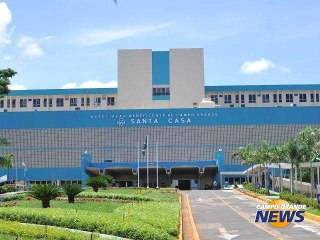 Perfurado com tesoura, homem vai parar na Santa Casa