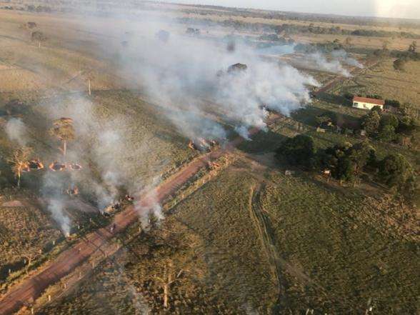 "Come e dorme": a rotina de PMs que vigiam fazenda 