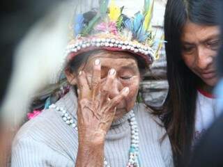 Em agosto deste ano, em Antônio João, Guarani-Kaiowá choraram pela morte de líder Simião. (Foto: Marcos Ermínio)