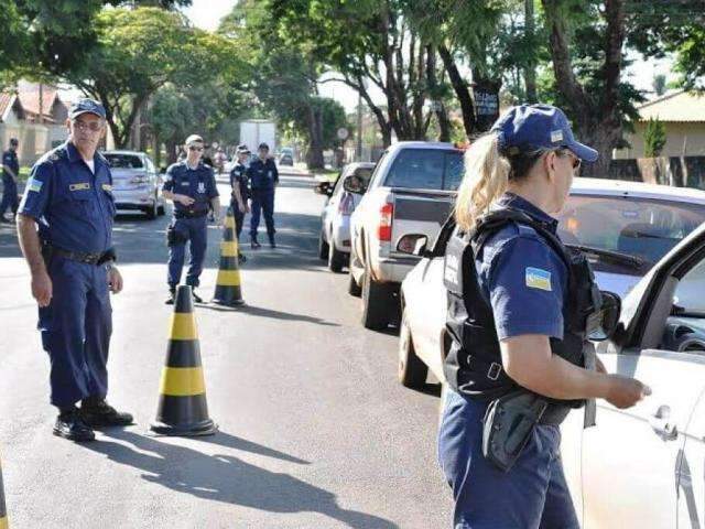 Den&uacute;ncia ao MP e TCE aponta promo&ccedil;&otilde;es ilegais na Guarda Municipal