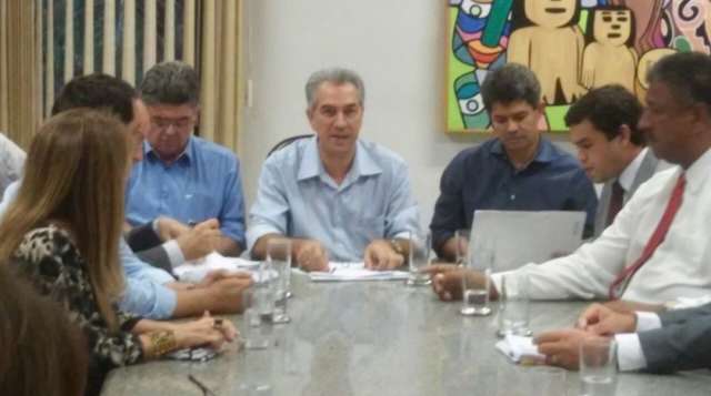 Caminhoneiros querem pre&ccedil;o m&iacute;nimo para por fim a defasagem no frete