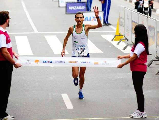  Mar&iacute;lson dos Santos vence pela 3&ordf; vez a Corrida de S&atilde;o Silvestre  
