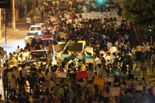 Manifestação teve aproximadamente 30 mil pessoas, segundo estimativa da PM  (Foto: Cleber Gellio)