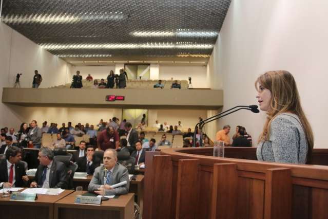 Discurso de Antonieta desperta debate sobre quest&atilde;o ind&iacute;gena na Assembleia