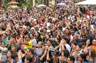 Religião evangélica conquista multidão e soma 30,5% da população da Capital (Foto: Marcelo Calazans)