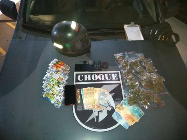 Pol&iacute;cia prende traficante que oferecia d&eacute;bito e cr&eacute;dito no disque-droga
