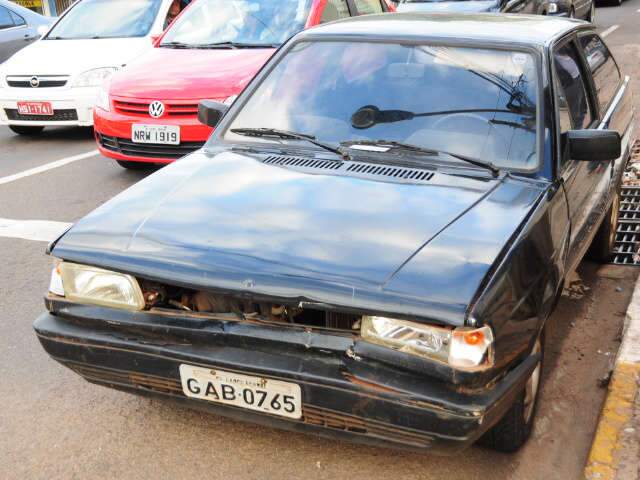  Colis&atilde;o envolvendo tr&ecirc;s carros tumultua tr&acirc;nsito no centro