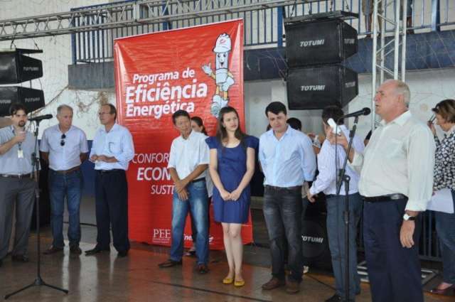 Em 11 anos, programa entregou 13 mil geladeiras 