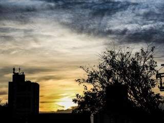 Céu da Capital na manhã deste domingo (22) (Foto: Marina Pacheco)
