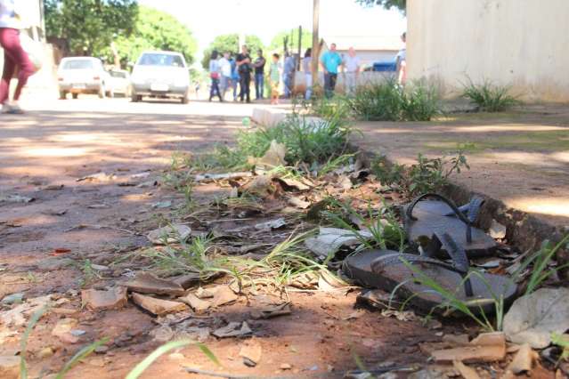 Adolescentes s&atilde;o suspeitos de matar homem a pauladas; um foi apreendido
