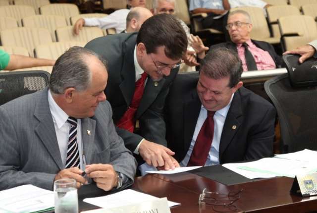 Deputados estaduais definem agenda para limpar a pauta