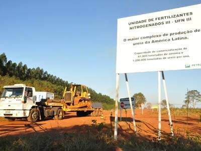  Tr&ecirc;s Lagoas aguarda licita&ccedil;&atilde;o pra obras da f&aacute;brica da Petrobras