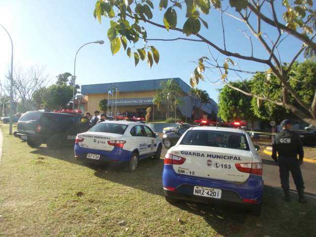 &Acirc;nimos acirrados, filas, seguran&ccedil;a refor&ccedil;ada e clima tenso na C&acirc;mara