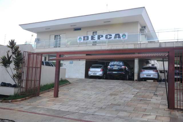 M&atilde;e &eacute; presa ap&oacute;s deixar menino de 3 anos sozinho em casa na Vila Nat&aacute;lia