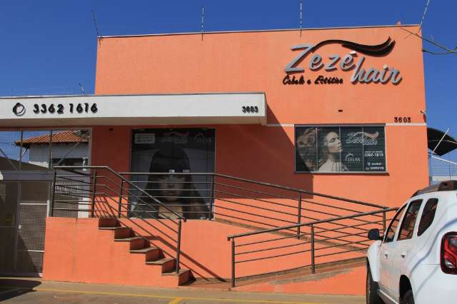 Zezé Hair é salão com 28 anos de história, graças ao talento da equipe