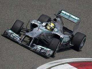 Vettel sobrou em Interlagos e larga amanhã na pole position (Foto: Noticiasbr)
