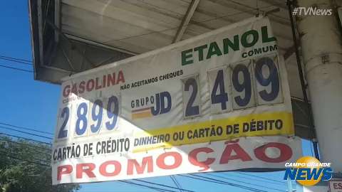 Disputa entre postos de gasolina baixa preço para até R$ 2,89 na Capital