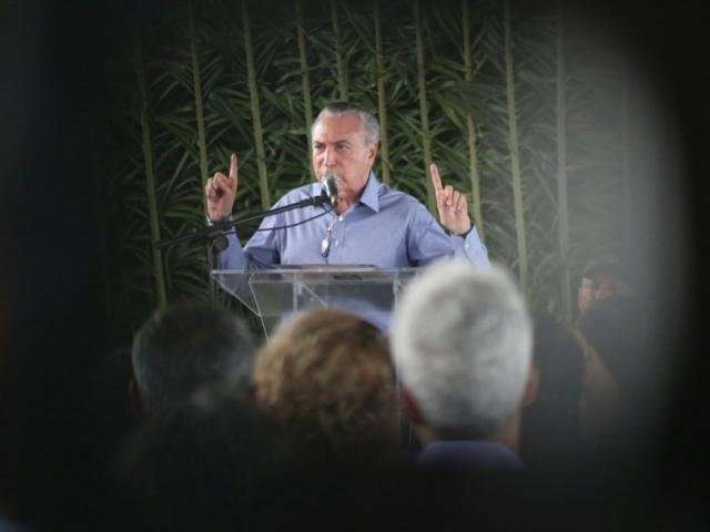 Temer passa mal e &eacute; levado para Hospital do Ex&eacute;rcito em Bras&iacute;lia