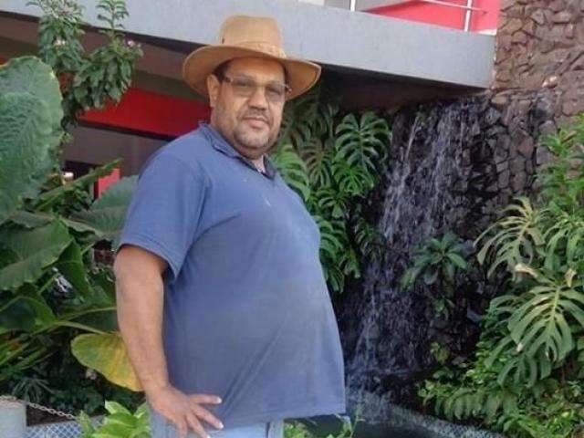 Homem que ficou soterrado por 17 toneladas de milho morre no hospital 