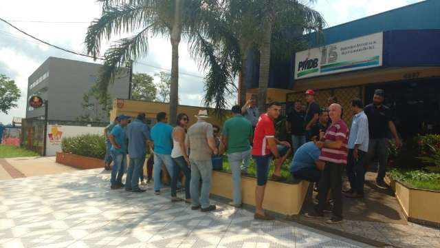 Em protesto, motoristas de Uber pedem &quot;melhor an&aacute;lise&quot; de projeto no Senado