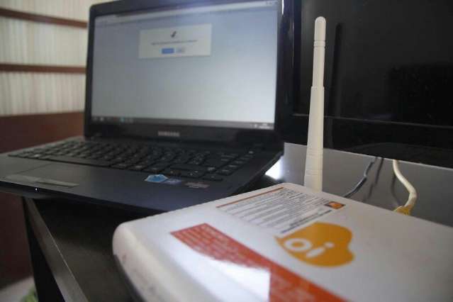 Sinal do Oi cai e deixa clientes sem internet, telefone, celular e TV