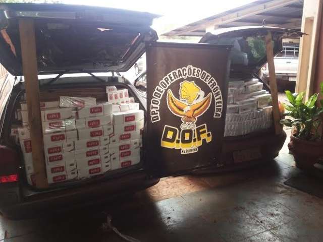 Pol&iacute;cia apreende dois ve&iacute;culos abarrotados de droga ap&oacute;s den&uacute;ncia