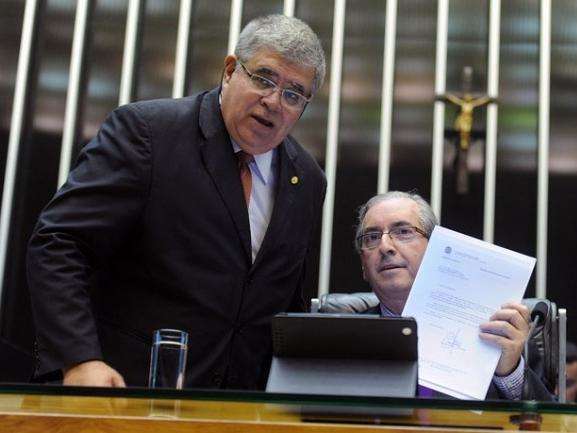 Marun se mant&eacute;m fiel e promete defender Cunha at&eacute; a vota&ccedil;&atilde;o