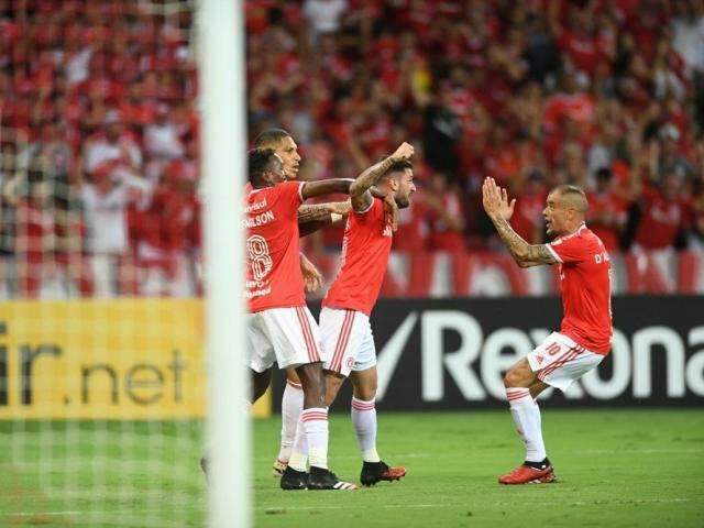 Inter vence o Universidad de Chile por 2 a 0 e avan&ccedil;a na Libertadores 