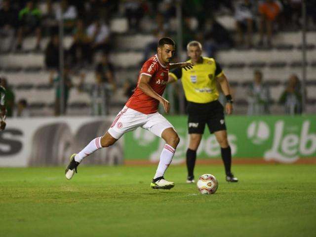 Com gol de Thiago Galhardo, Internacional vence o Juventude por 1 a 0