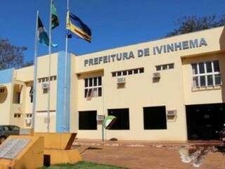 Fachada da Prefeitura de Ivinhema. (Foto: Divulgação/Prefeitura)