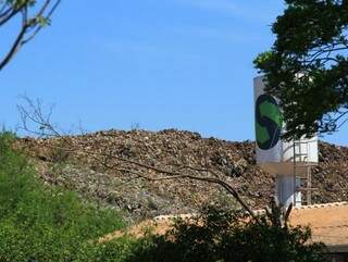 Decisão é relativa a chorume produzido pelo lixo depositado no aterro sanitários de Campo Grande (Foto: Arquivo)