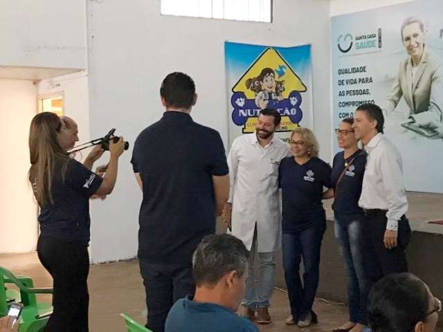 Em evento da Santa Casa, presidente j&aacute; faz discurso como candidato a prefeito